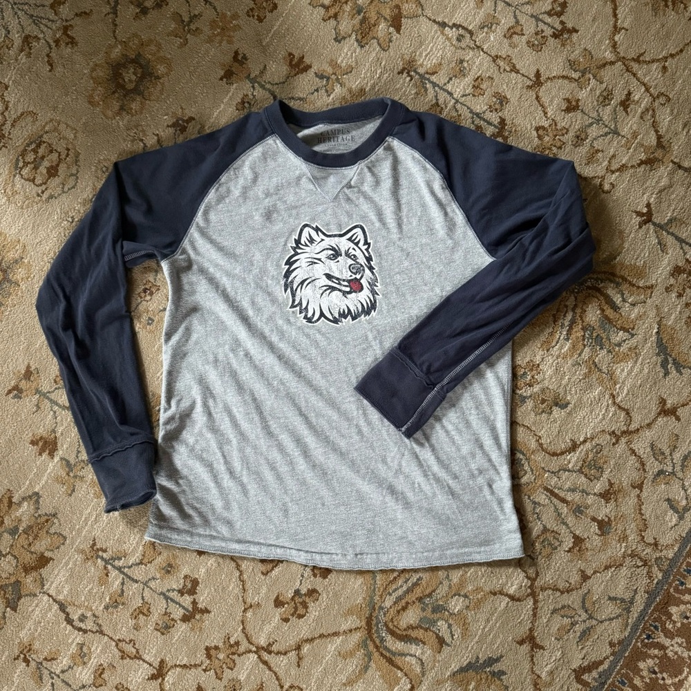 Campus Heritage UConn Huskies Long Sleeve Raglan Shirt - Size Large